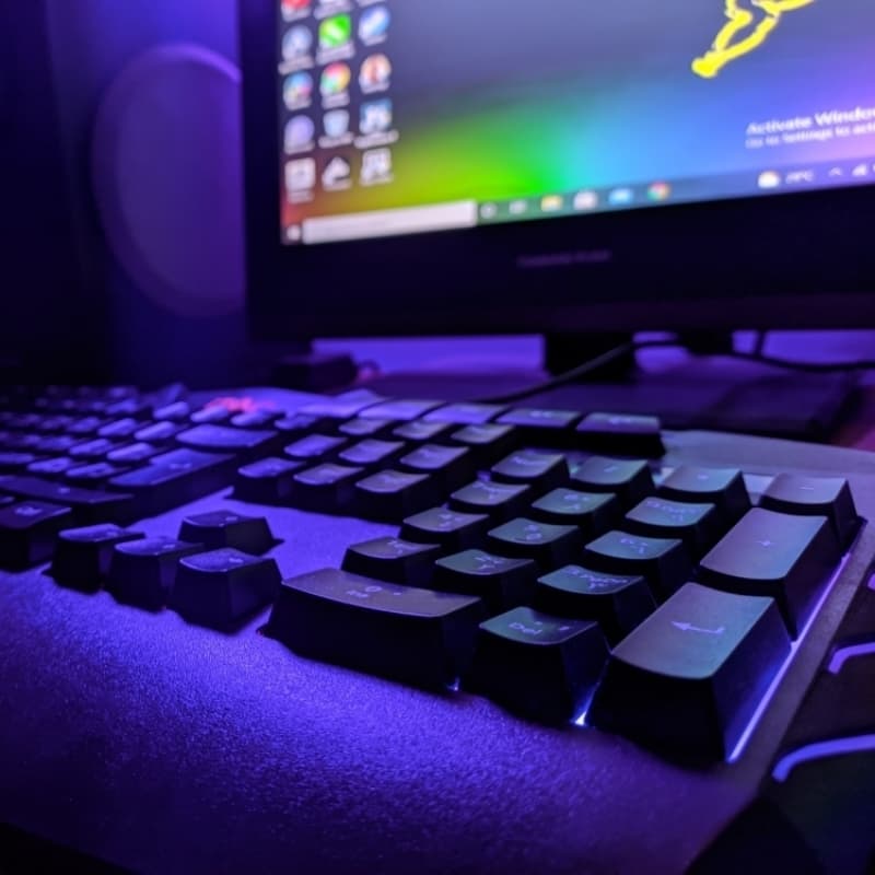 Gaming Keyboard RGB Mechanical Feeling - Itac