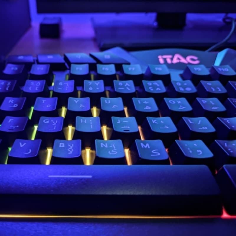 Gaming Keyboard RGB Mechanical Feeling - Itac